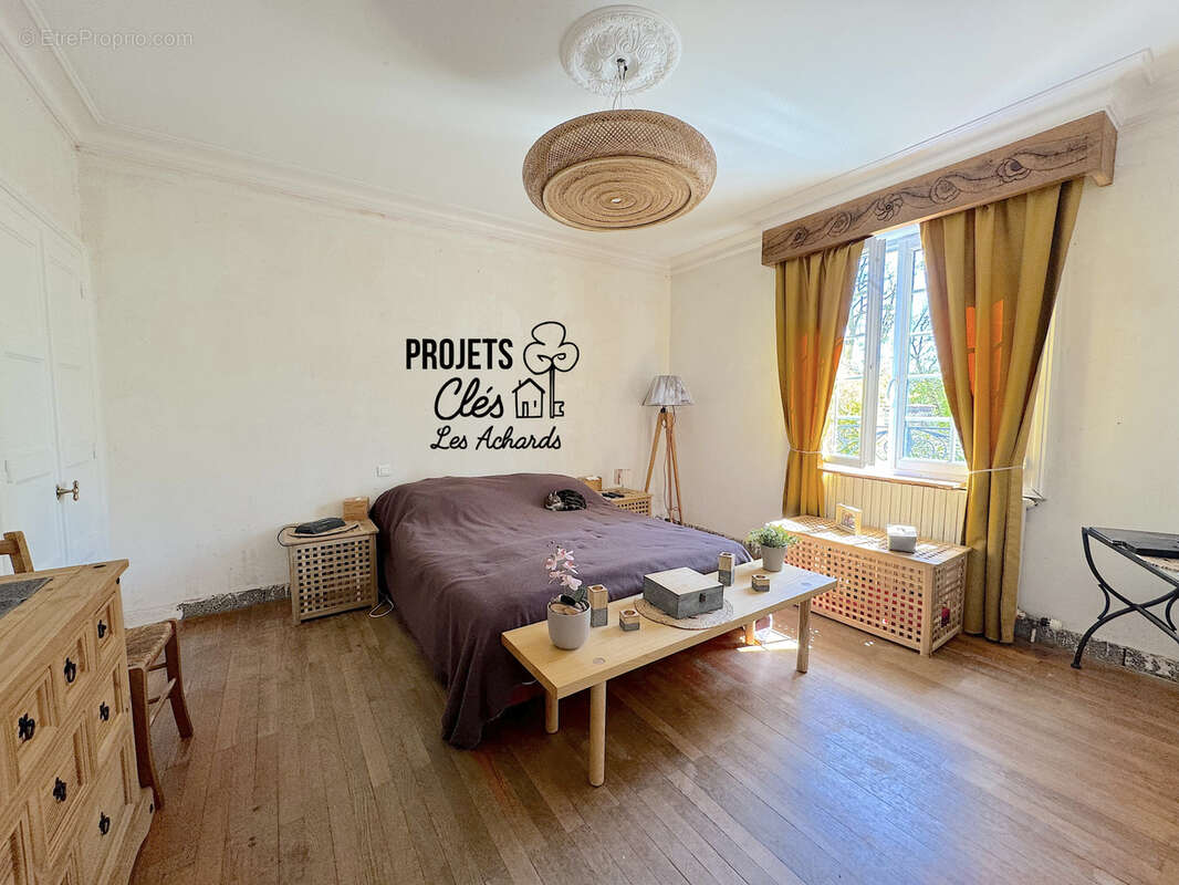 Maison à étage, 3 chambres, avec un grand garage - 540m2 de parcelle - photo 5