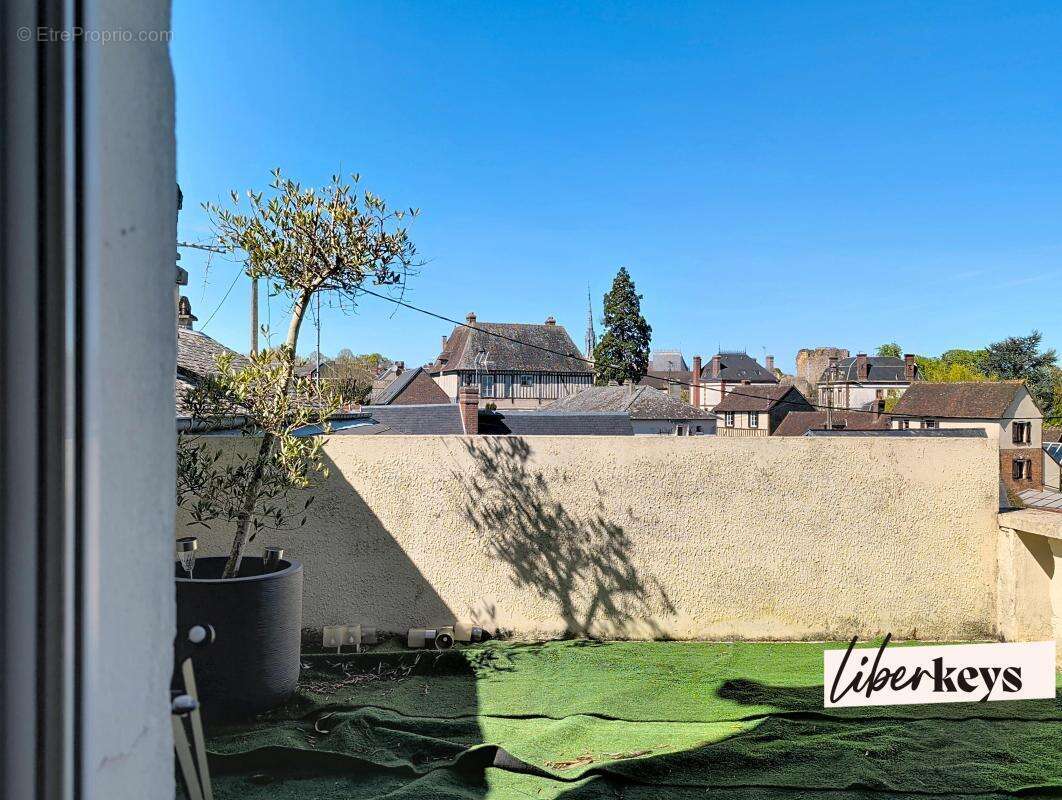 Maison de ville clé en main, 4 chambres, jardin et garage en centre de CONCHES EN OUCHE - photo 3