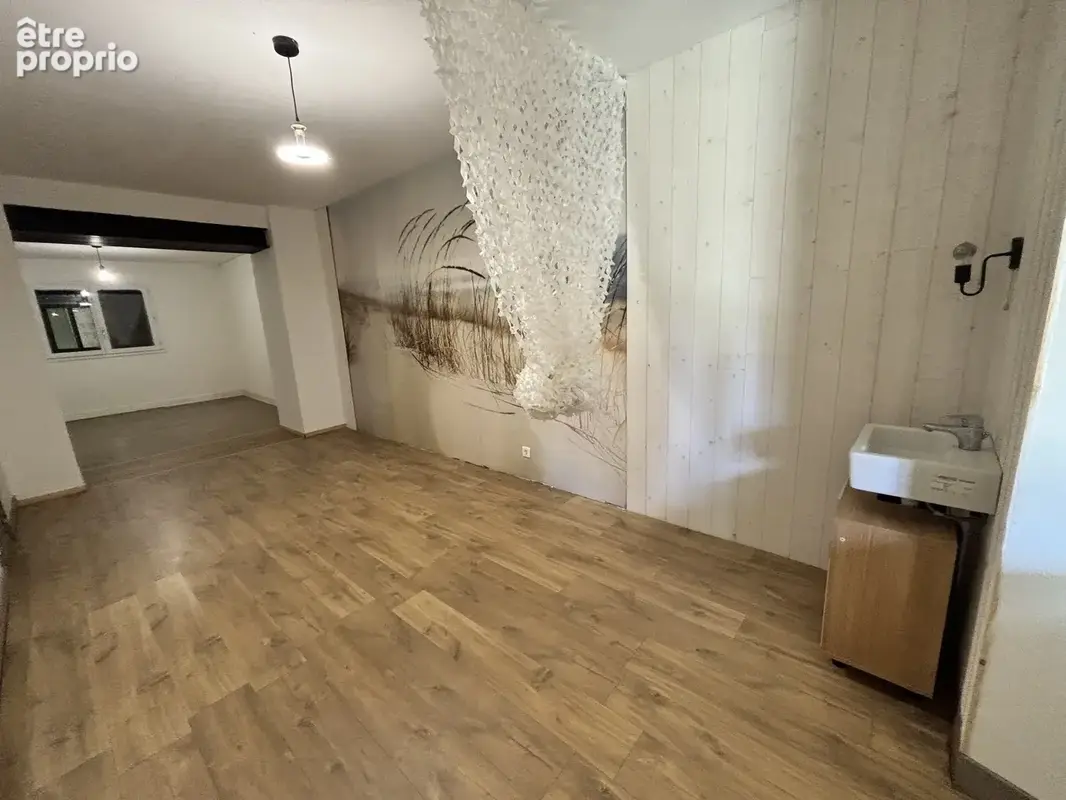 Charmante Maison Familiale avec Piscine et Maison d'Amis sur un Vaste Terrain - photo 19