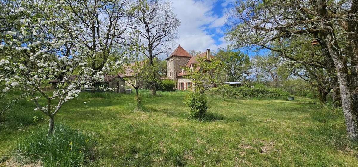 Maison à LIMOGNE-EN-QUERCY