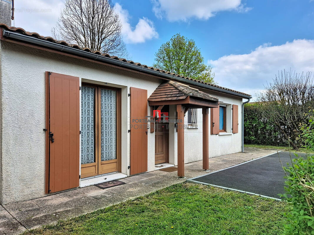 Maison à CARBON-BLANC