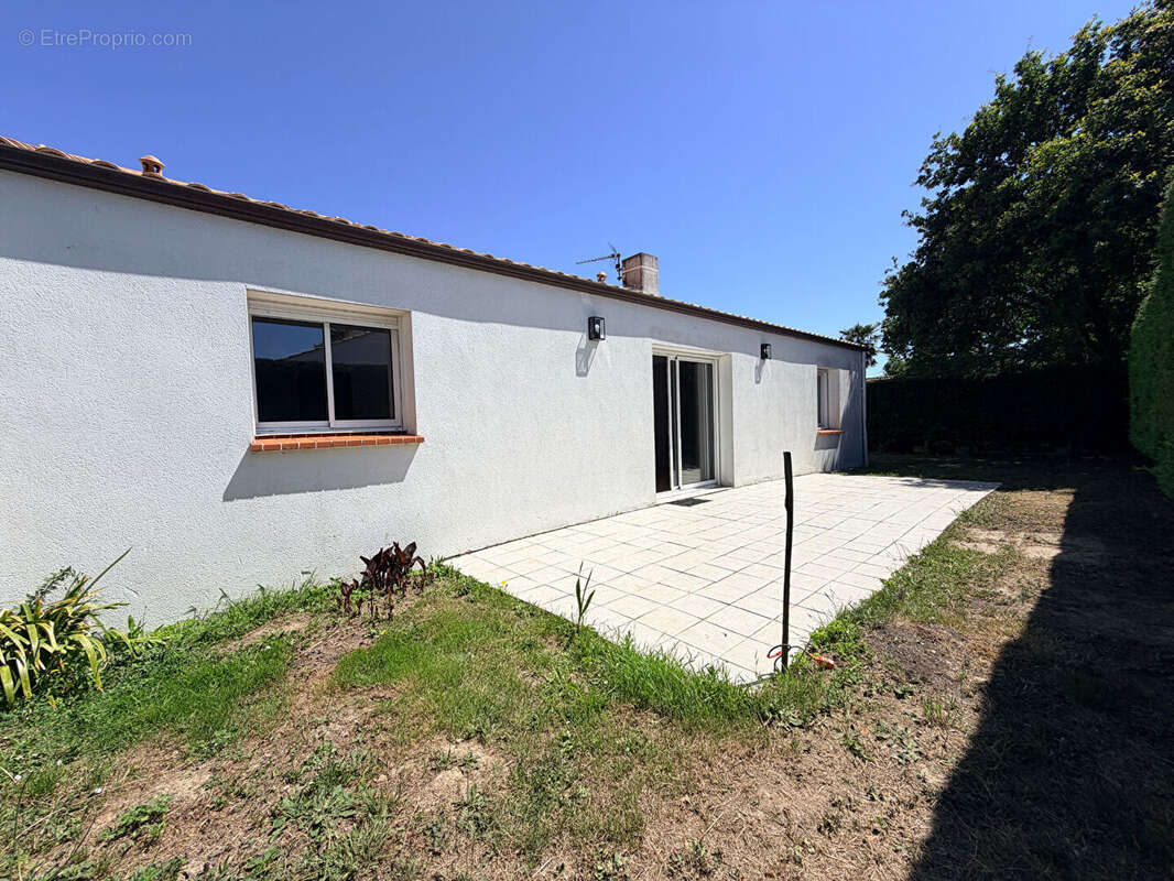 SOUS OFFRE - Maison Pornic - 92.54 m2 avec joli jardin clos exp S/O - photo 6