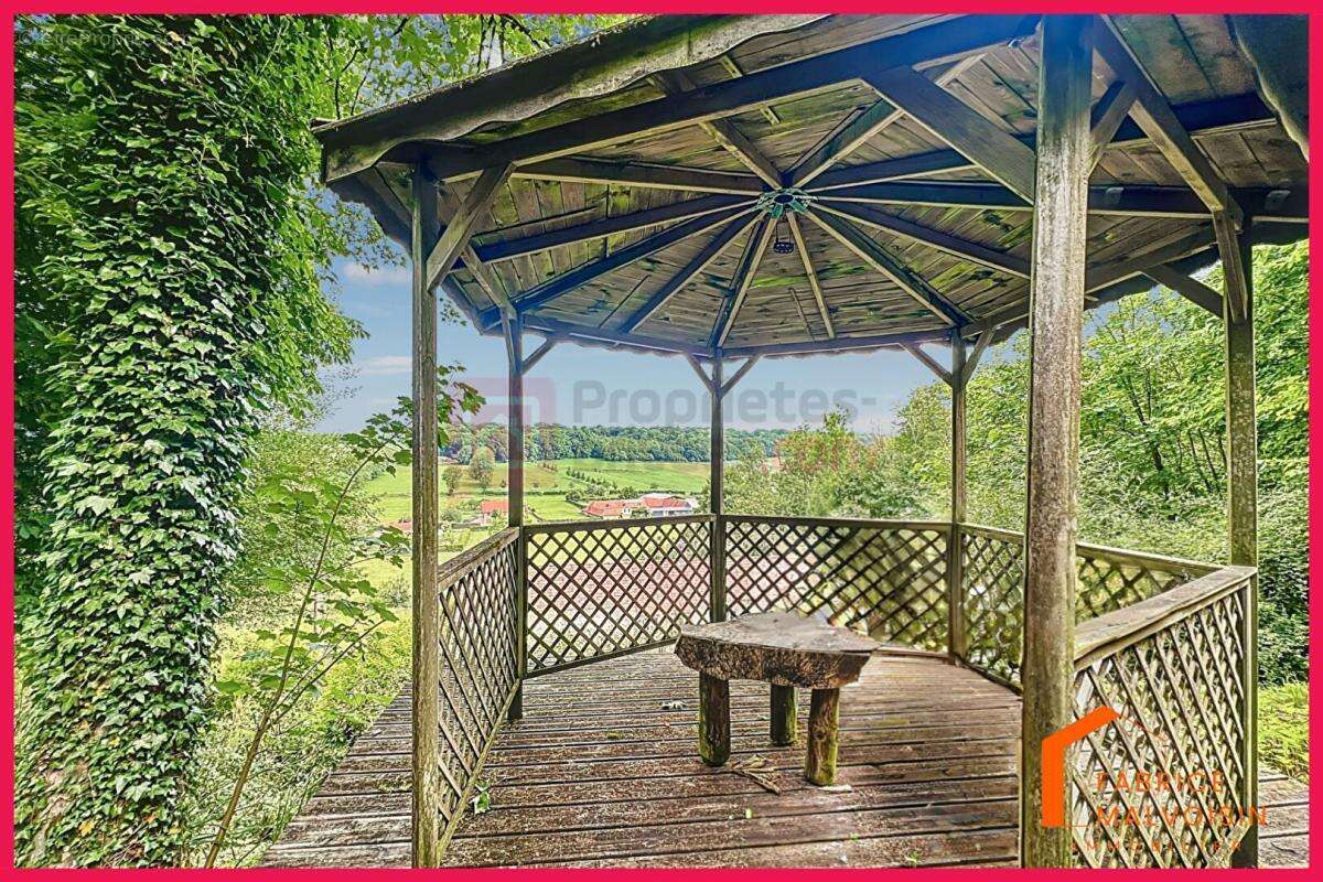 Maison à HUCQUELIERS