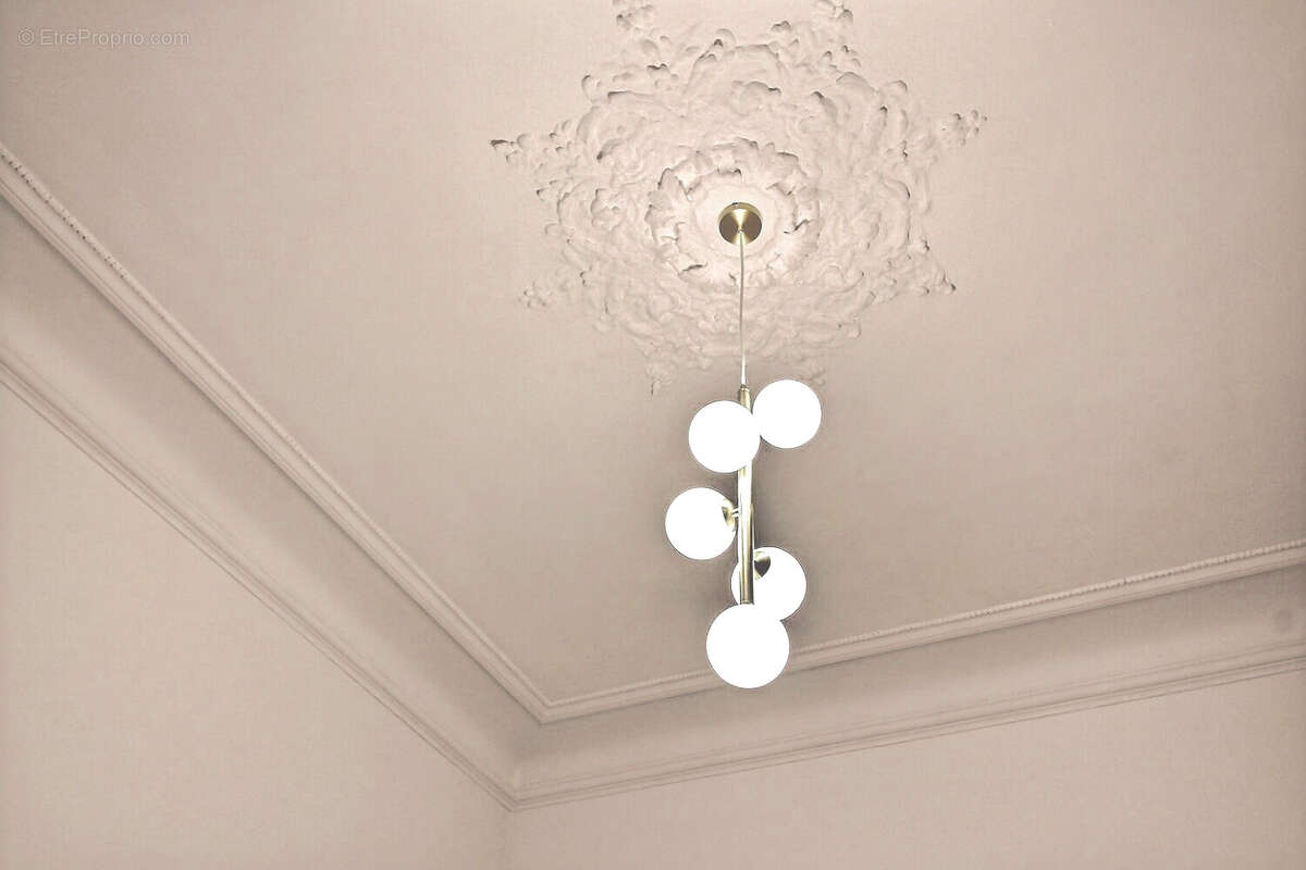 Appartement à MARSEILLE-2E