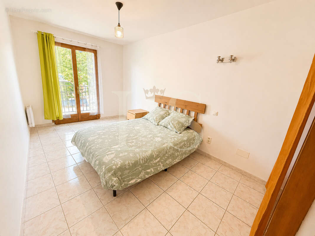 Appartement à MALAUCENE