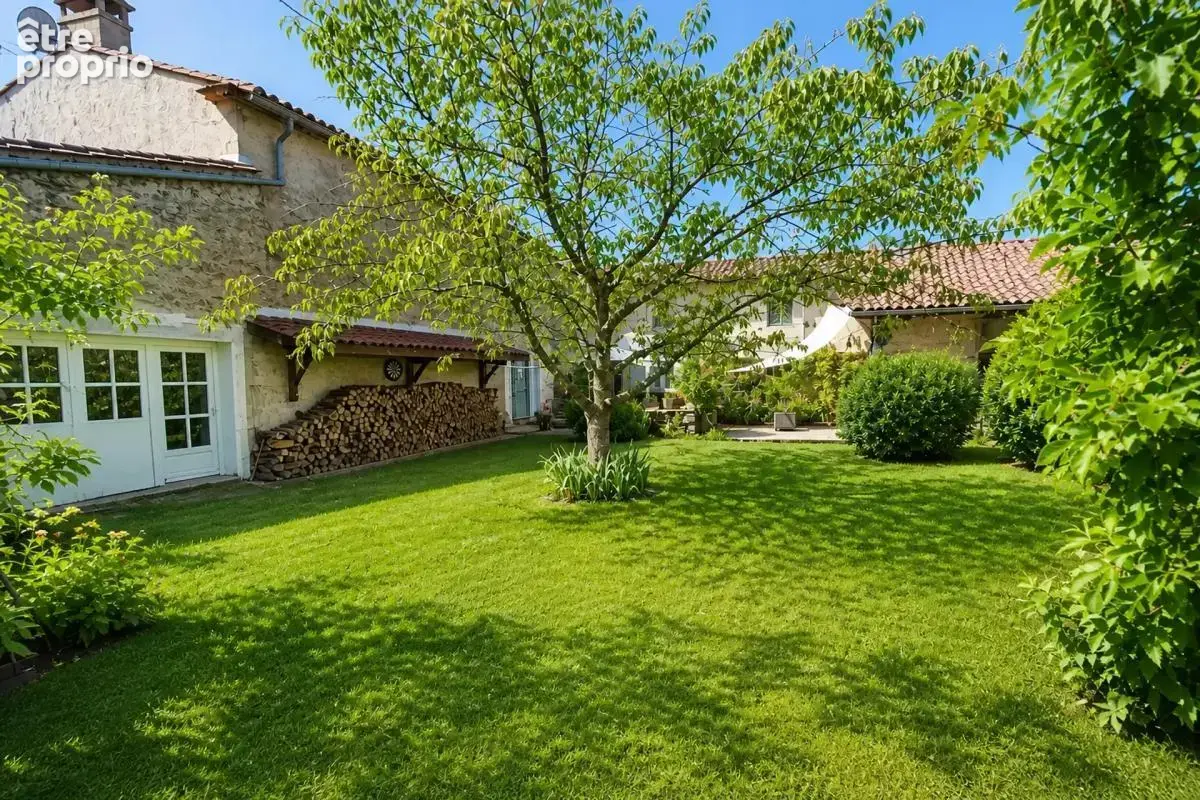 Maison à NOAILLAN