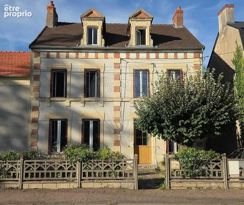Photo Maison à Guerigny au prix de 169 000€