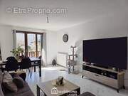 A La Bâthie, appartement T3 de 75m² situé au rez-de-chaussée surélevé d'une petite copropriété. - Appartement à LA BATHIE