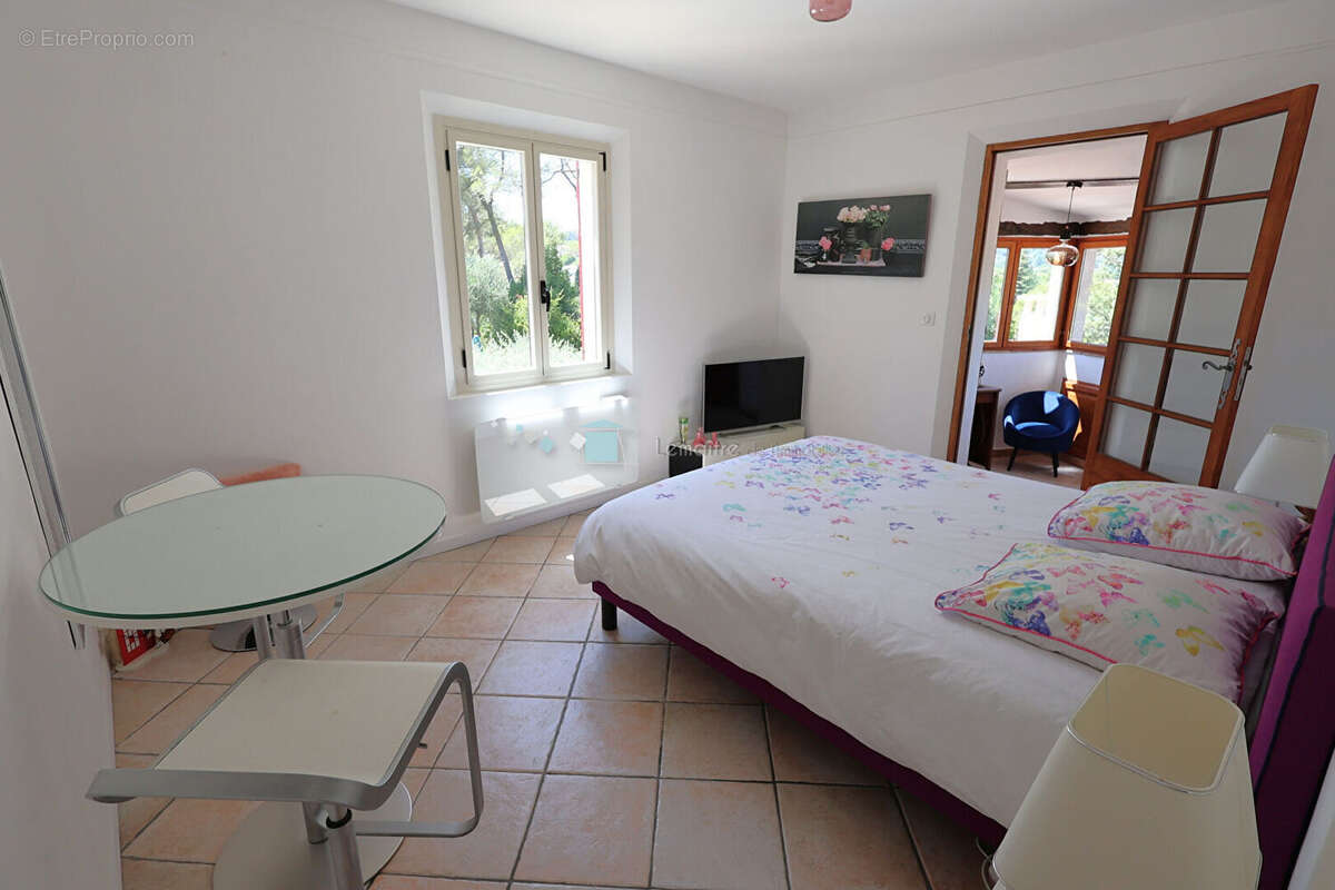 Maison à PEYMEINADE