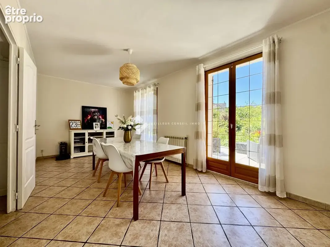 Maison 7 pièces 136 m² à vendre à Plailly (60128) - photo 3