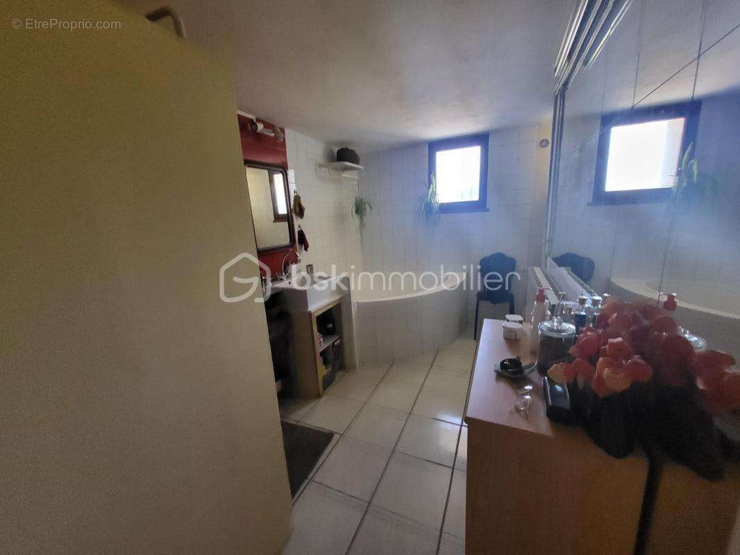 Maison T8 197 m2 terrain 1 ah - photo 7