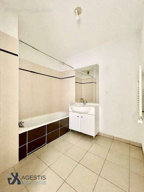   - Appartement à TOULOUSE