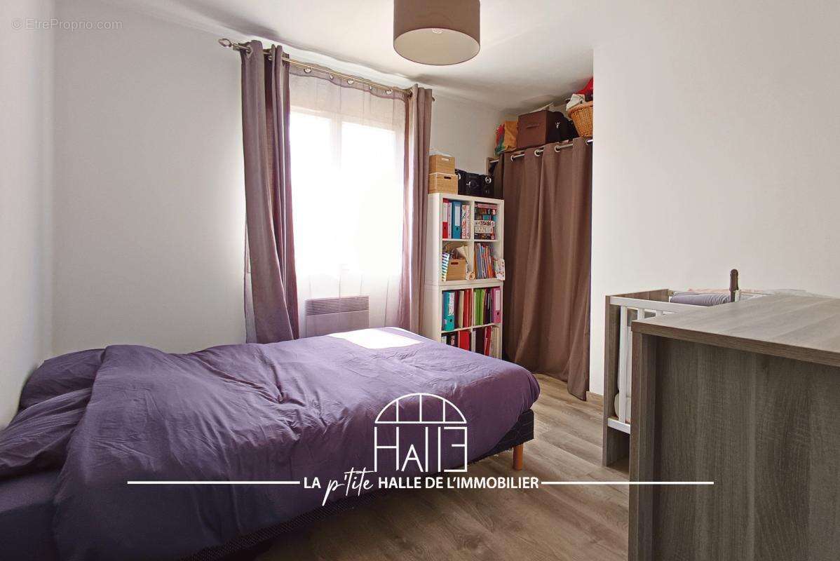 Maison à SAINT-HILAIRE-BONNEVAL