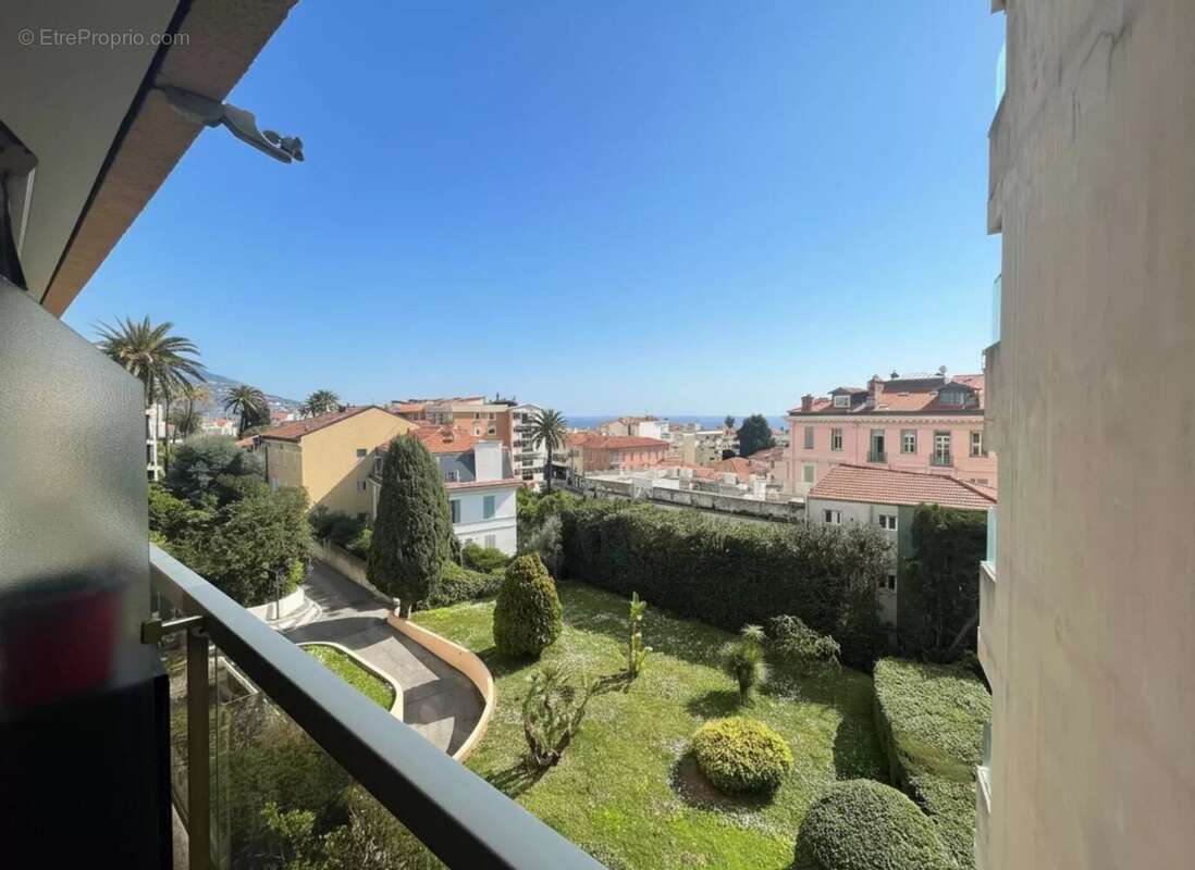 Appartement à BEAULIEU-SUR-MER