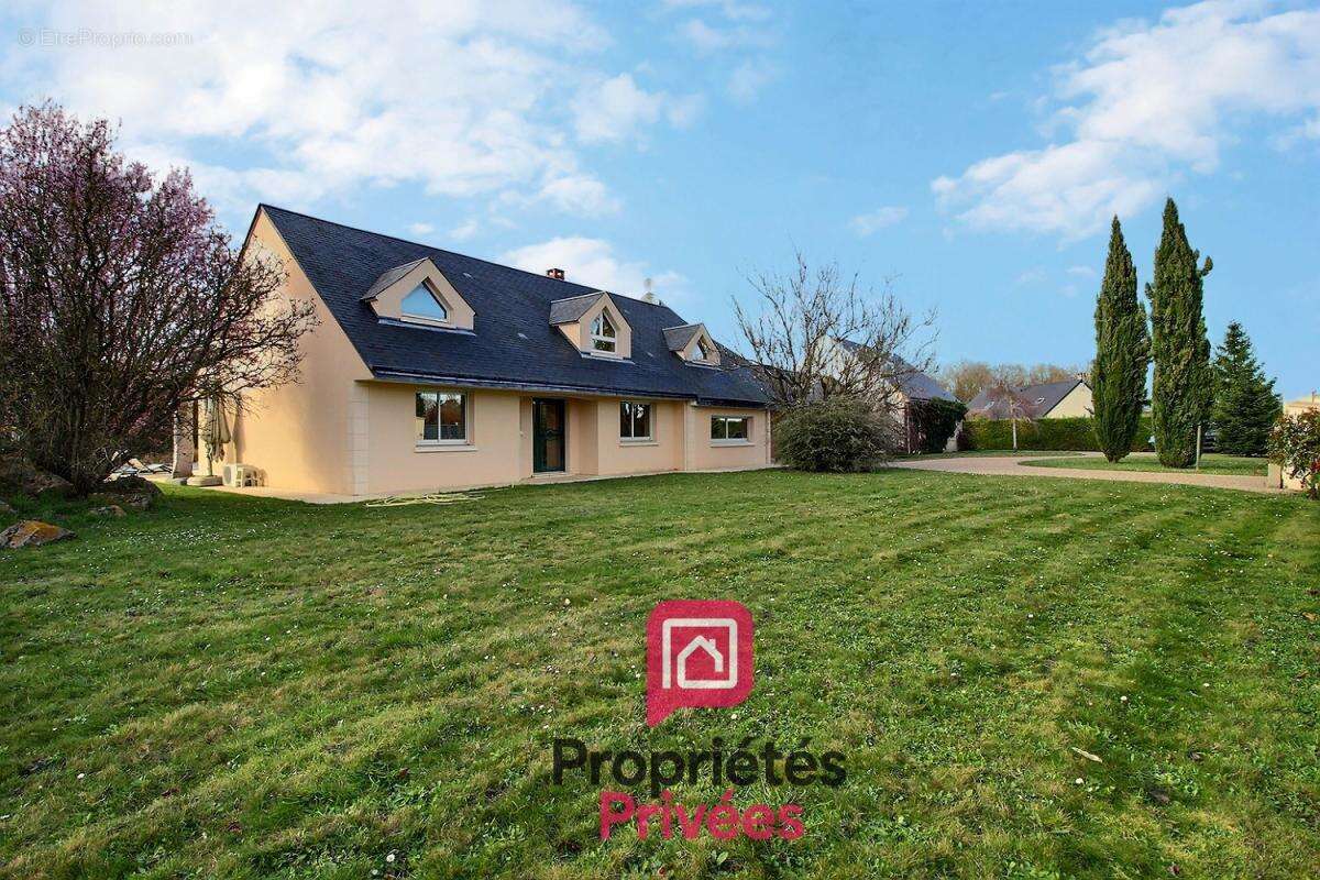 Maison à VILLEMANDEUR