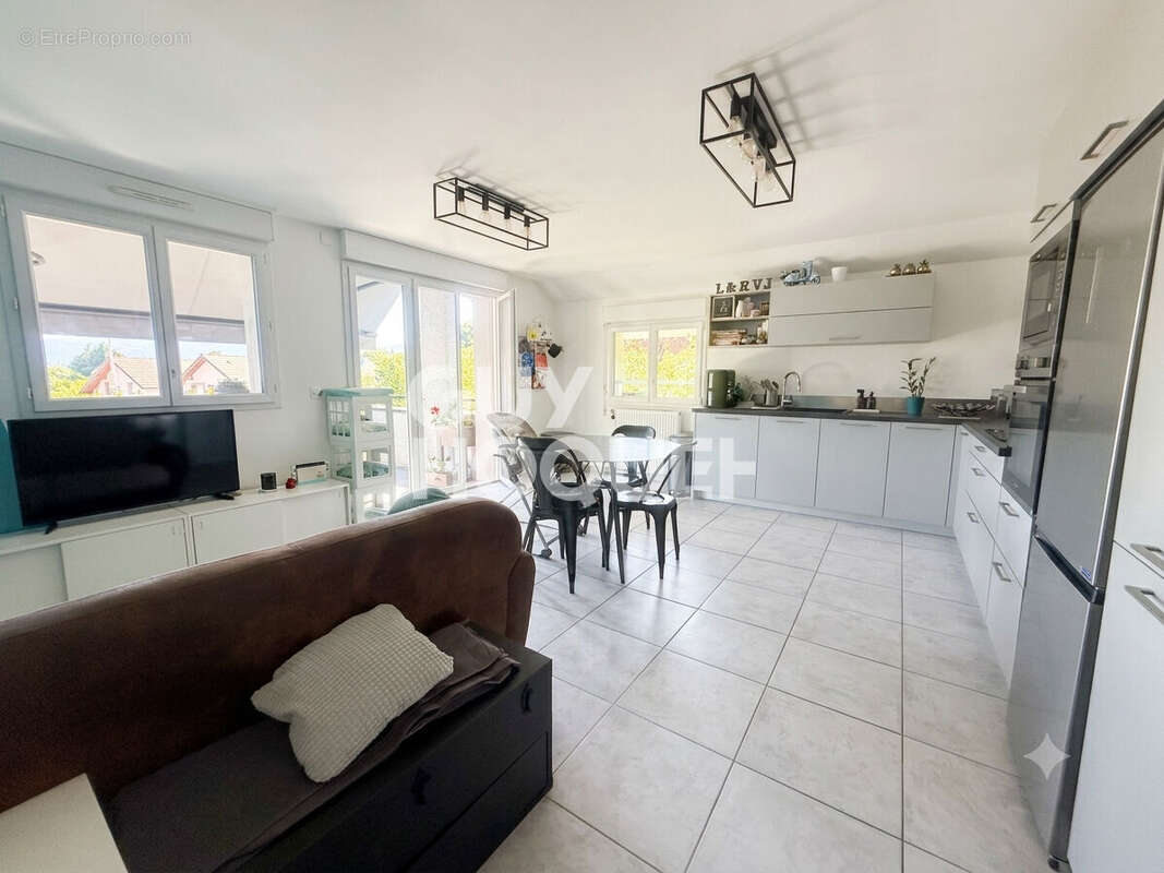 Appartement 3 pièces - 66m2 - avec terasse - photo 2
