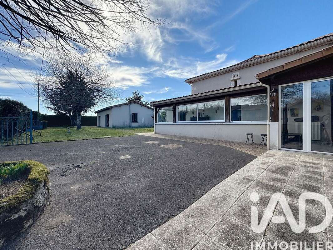 Photo 3 - Maison à MONTBRON