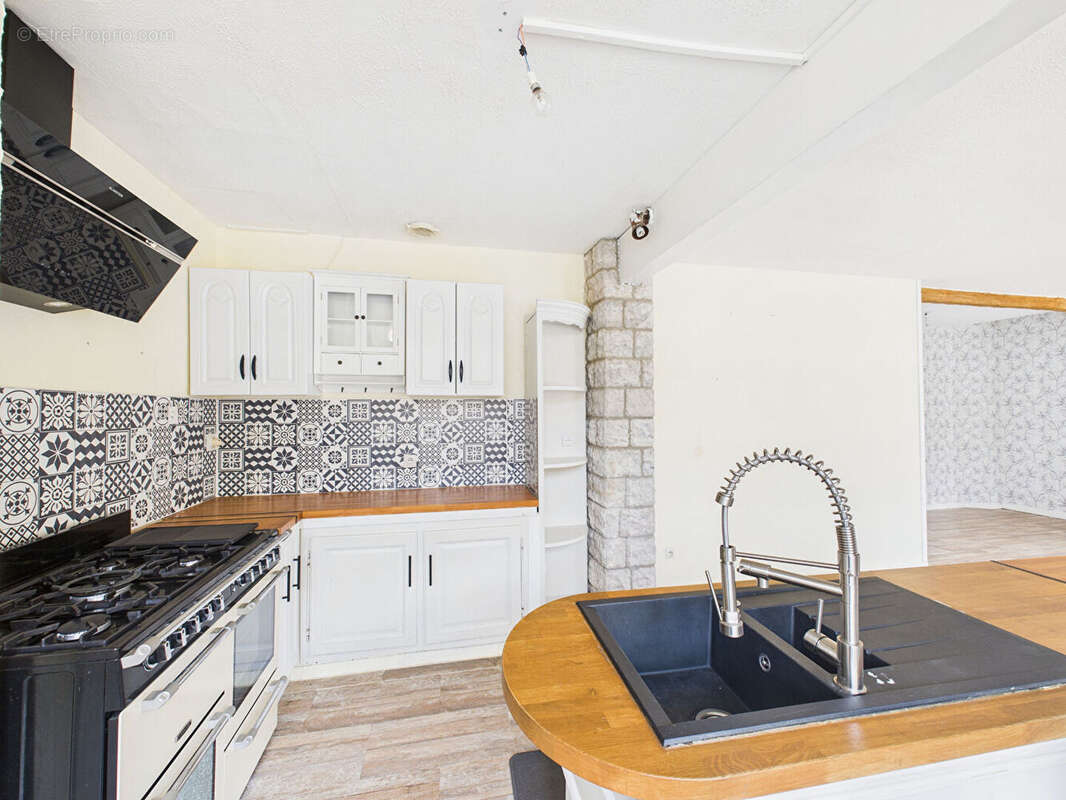 Maison à LE CHEYLARD