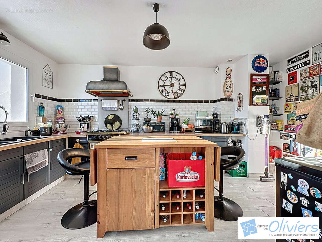 Maison à MAGNY-LES-HAMEAUX