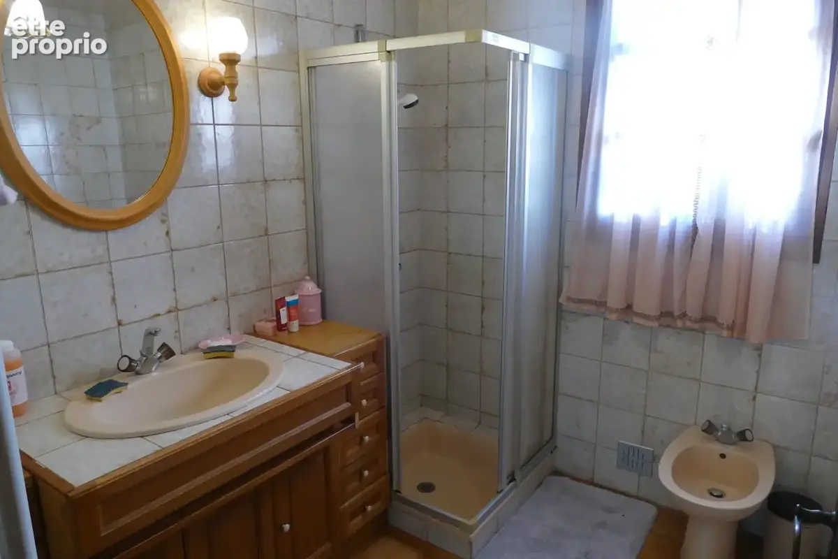 Maison 6 chambres avec 4600m2 de jardin, grand sous-sol, possibilité de vie en plain-pied (Calvinet-Puycapel, 15) - photo 18