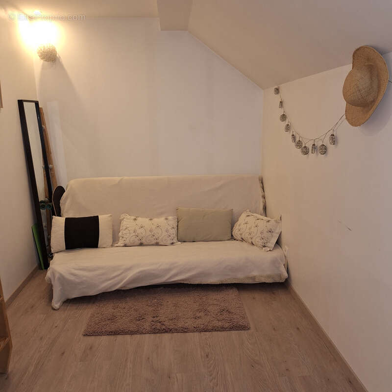 Maison à CRECY-LA-CHAPELLE