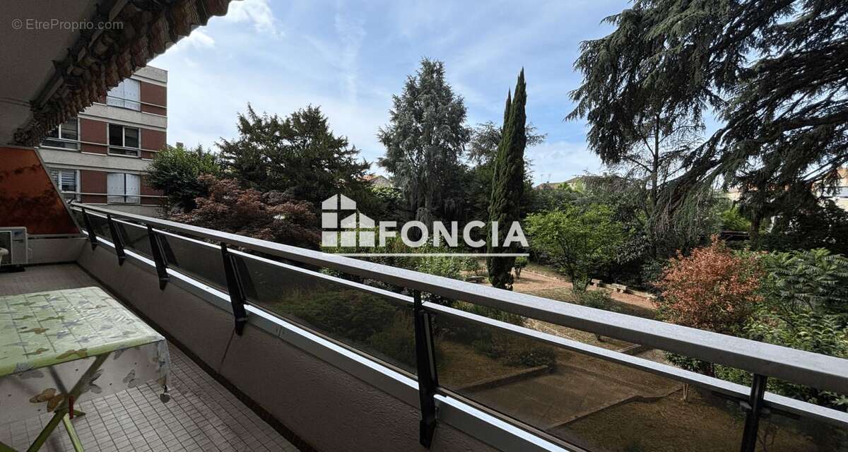 À vendre – Superbe T3 de 72 m² avec garage et vue imprenable – Résidence du IV Septembre à Agen - photo 5