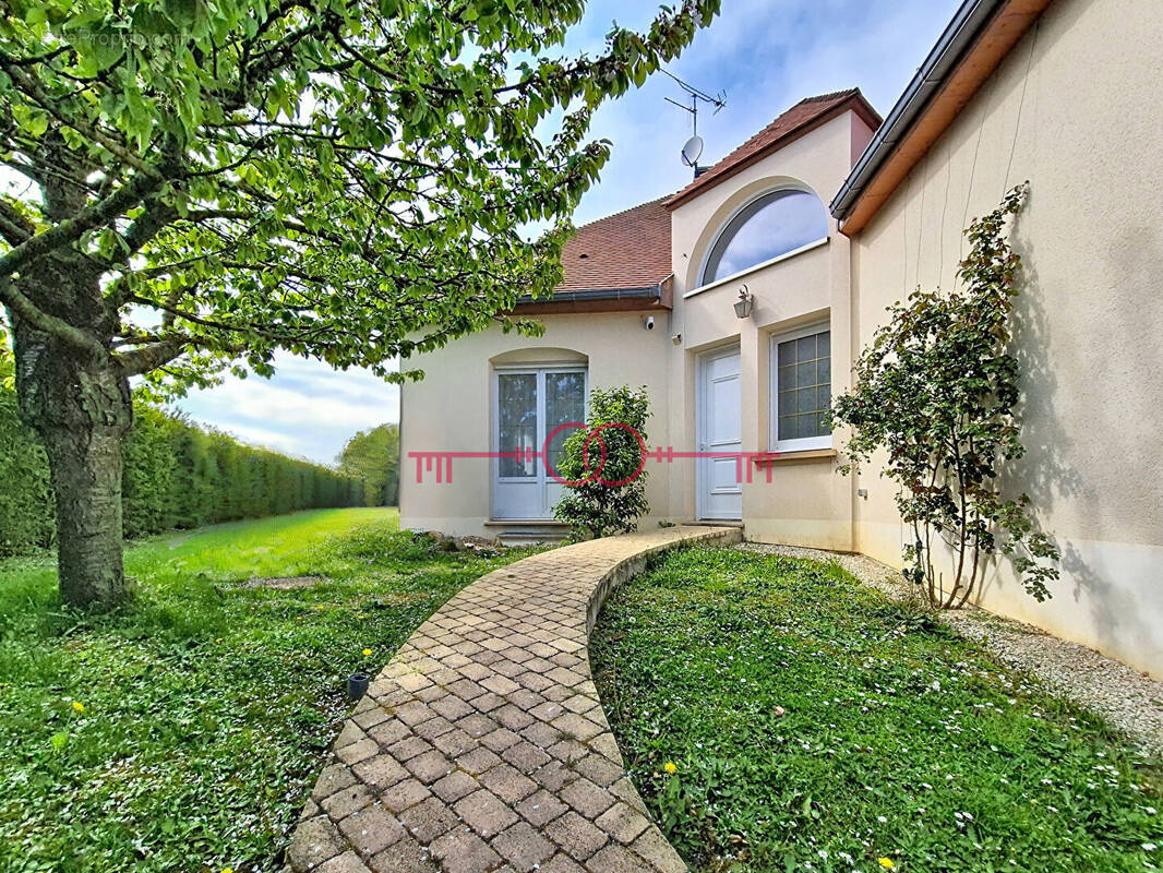Gueux - Maison 6 Chambres - Plain Pied - Piscine - photo 18