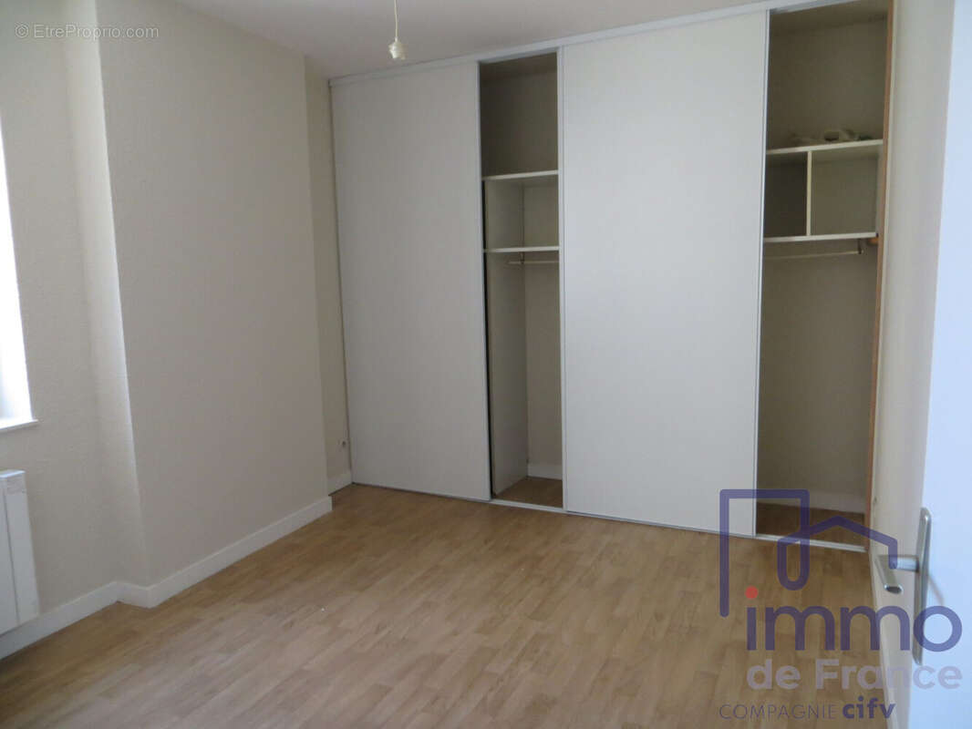 Appartement à SAINT-ETIENNE