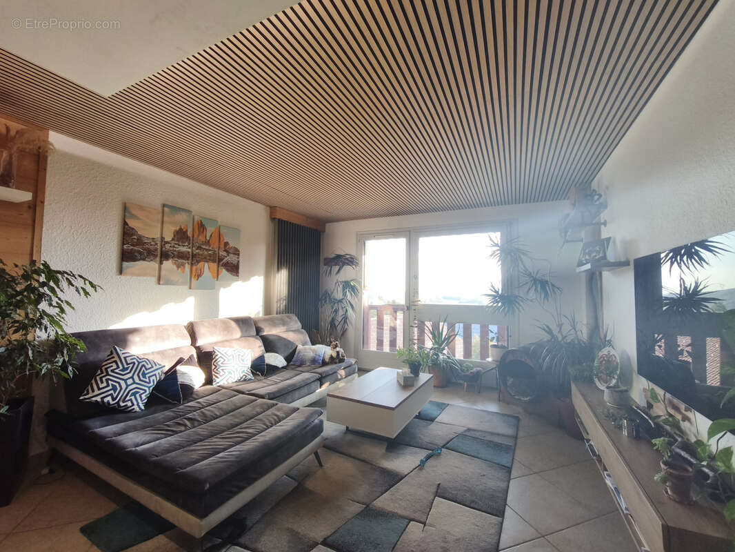 appartement 103m2 à Plein Soleil avec cave et stationnement - photo 4