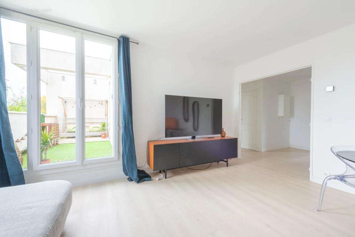 Appartement à MONTIGNY-LE-BRETONNEUX