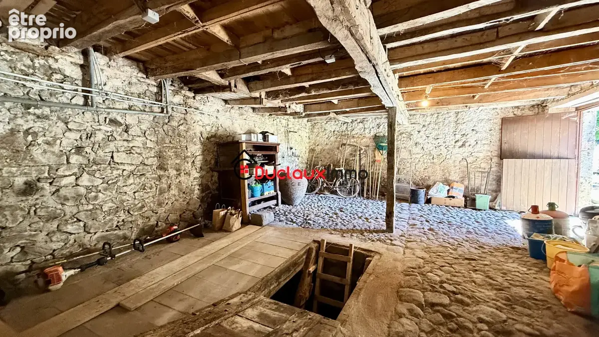 VELZIC - Maison traditionnelle en pierre - photo 9