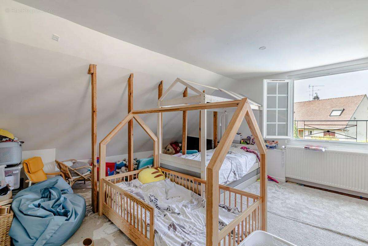 Maison à ORRY-LA-VILLE