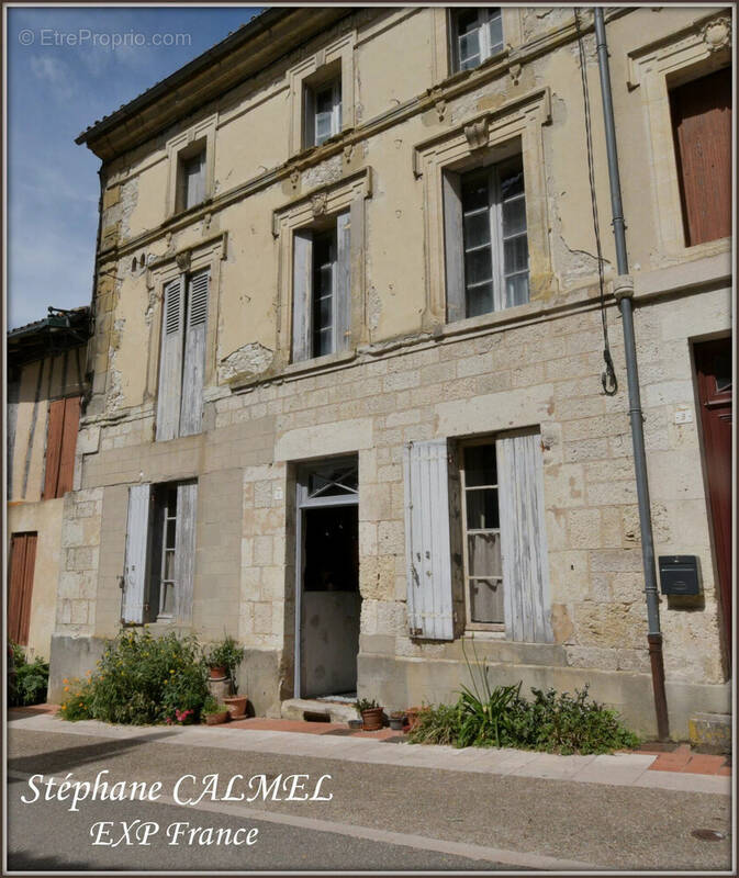 Maison à LAUZUN