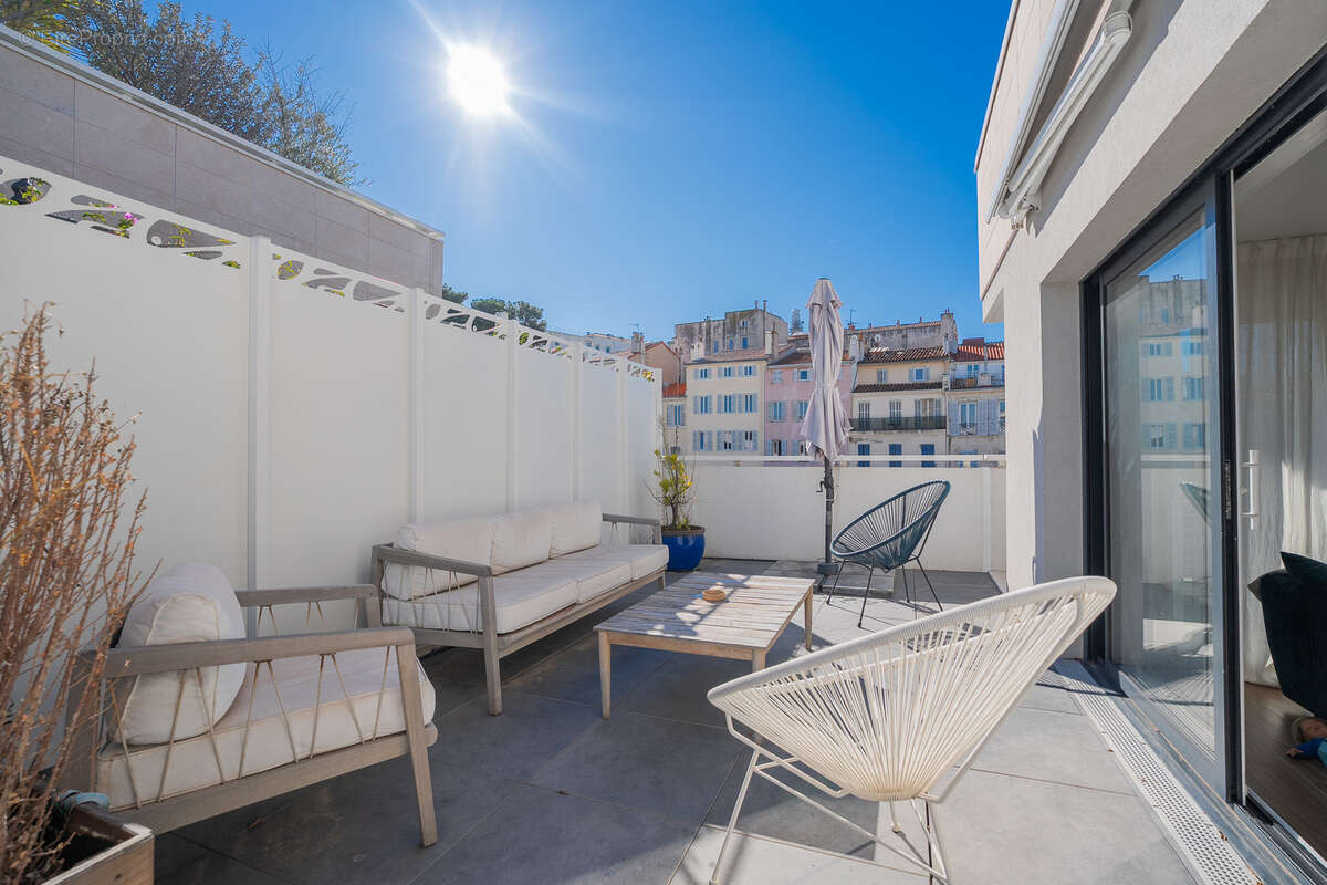 Appartement à MARSEILLE-7E