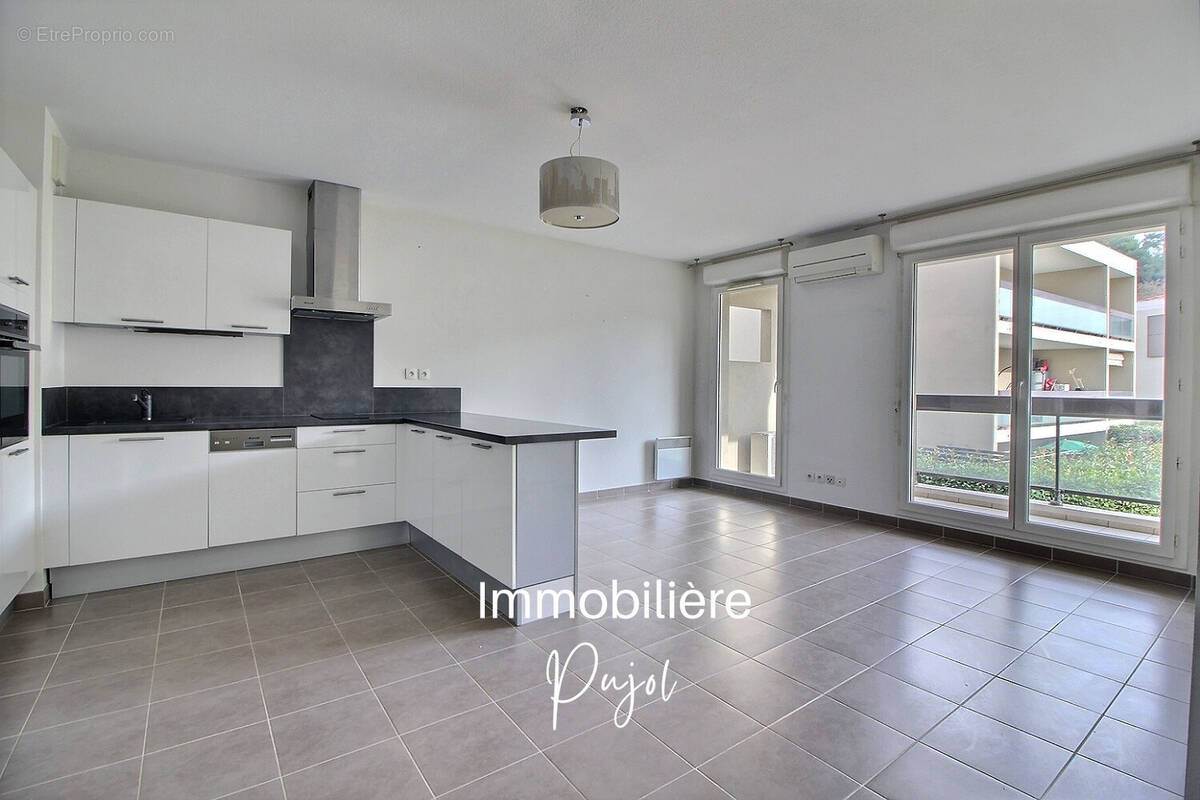 Appartement à MARSEILLE-12E