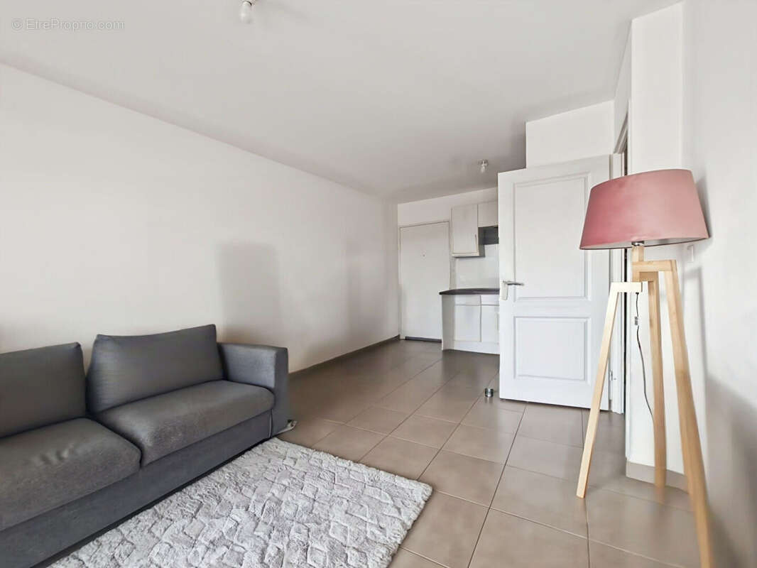 Appartement à CHATEAUNEUF-LES-MARTIGUES