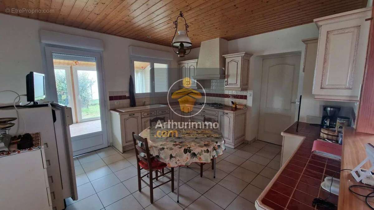 Maison à BEAUVOIR-SUR-MER