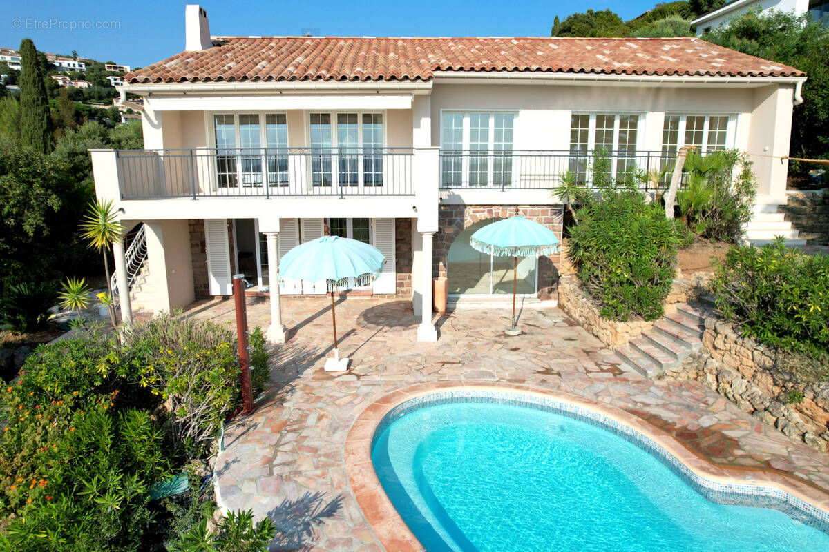 Maison à LES ISSAMBRES