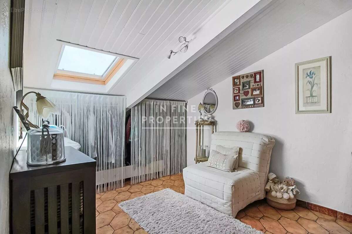 Maison à MANDELIEU-LA-NAPOULE