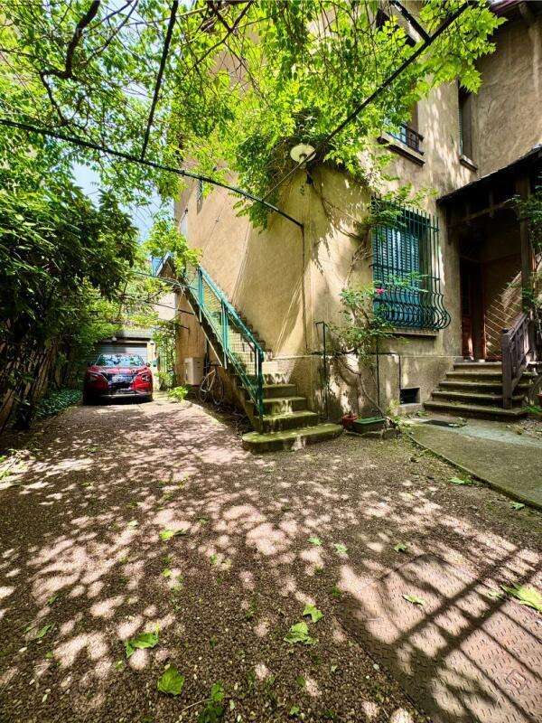 Maison à VILLEURBANNE