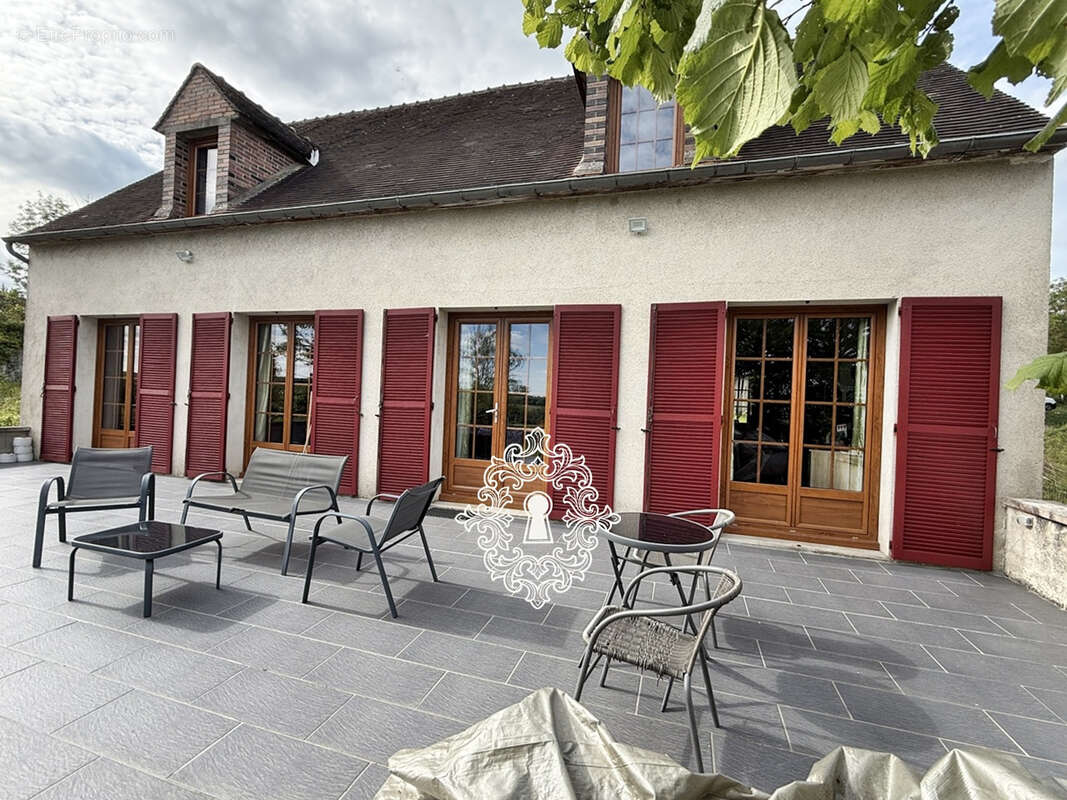 Maison à DONNEMARIE-DONTILLY