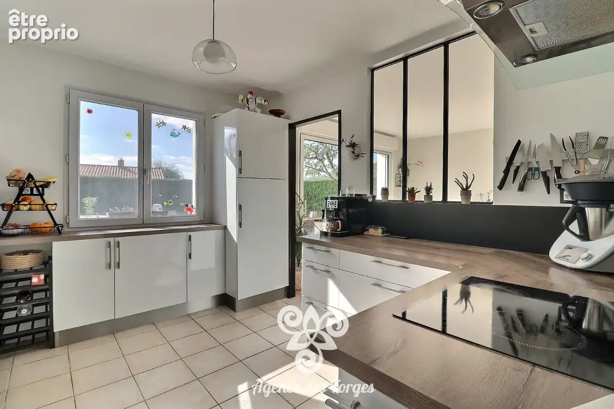 Maison de plain-pied - 3 chambres - 108m² - La Regrippiere - photo 6