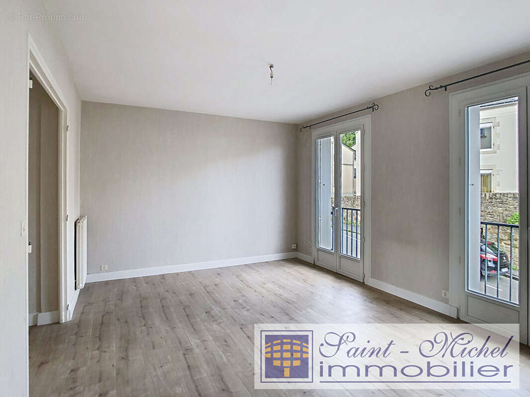 Appartement à QUIMPERLE