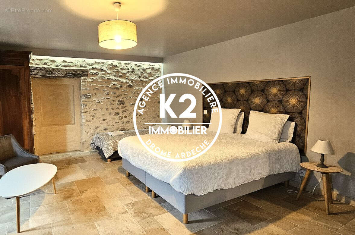 Maison 625 m² à Rochefort-En-Valdaine  - photo 5