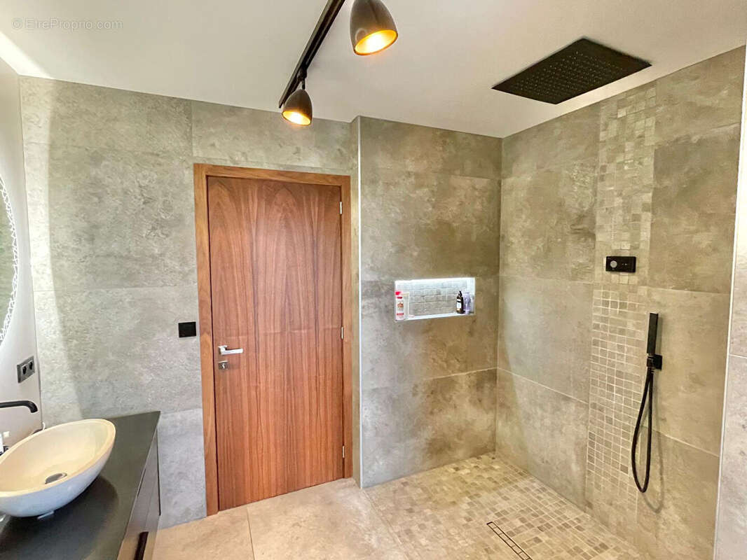 Maison à SAINT-CHEF