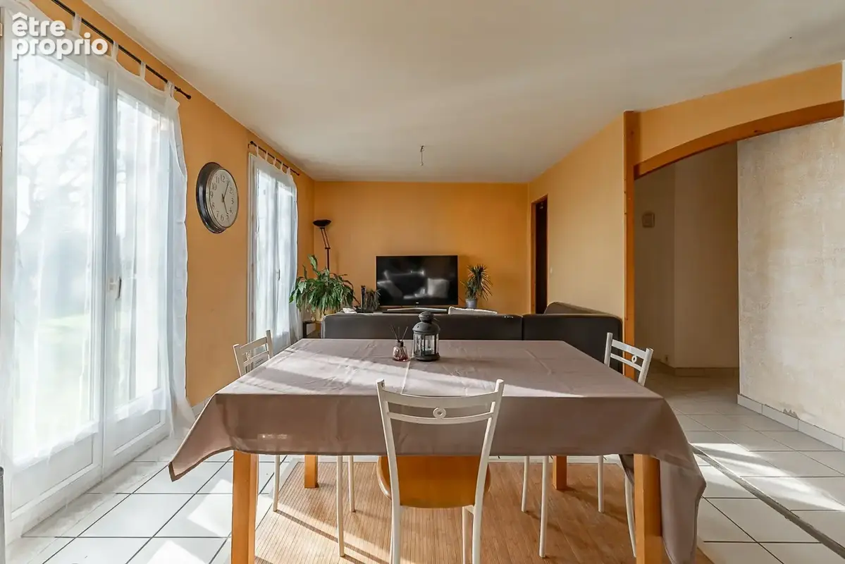 Maison 115 m² à Salles  - photo 8