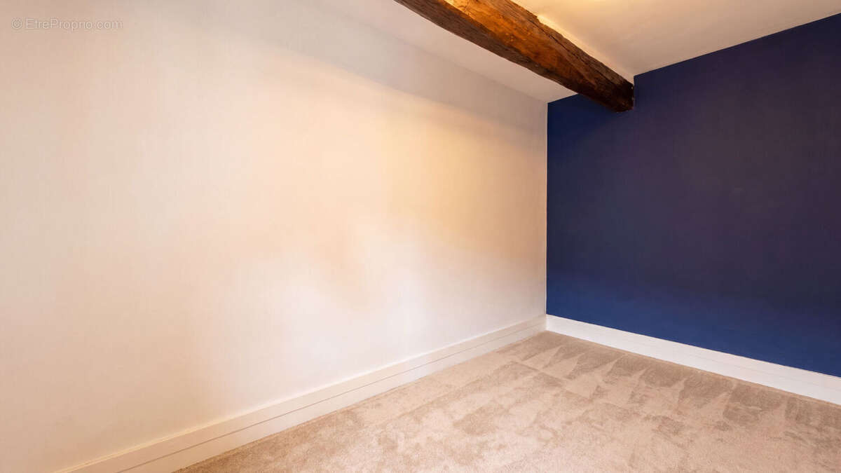 Appartement à VEIGNE