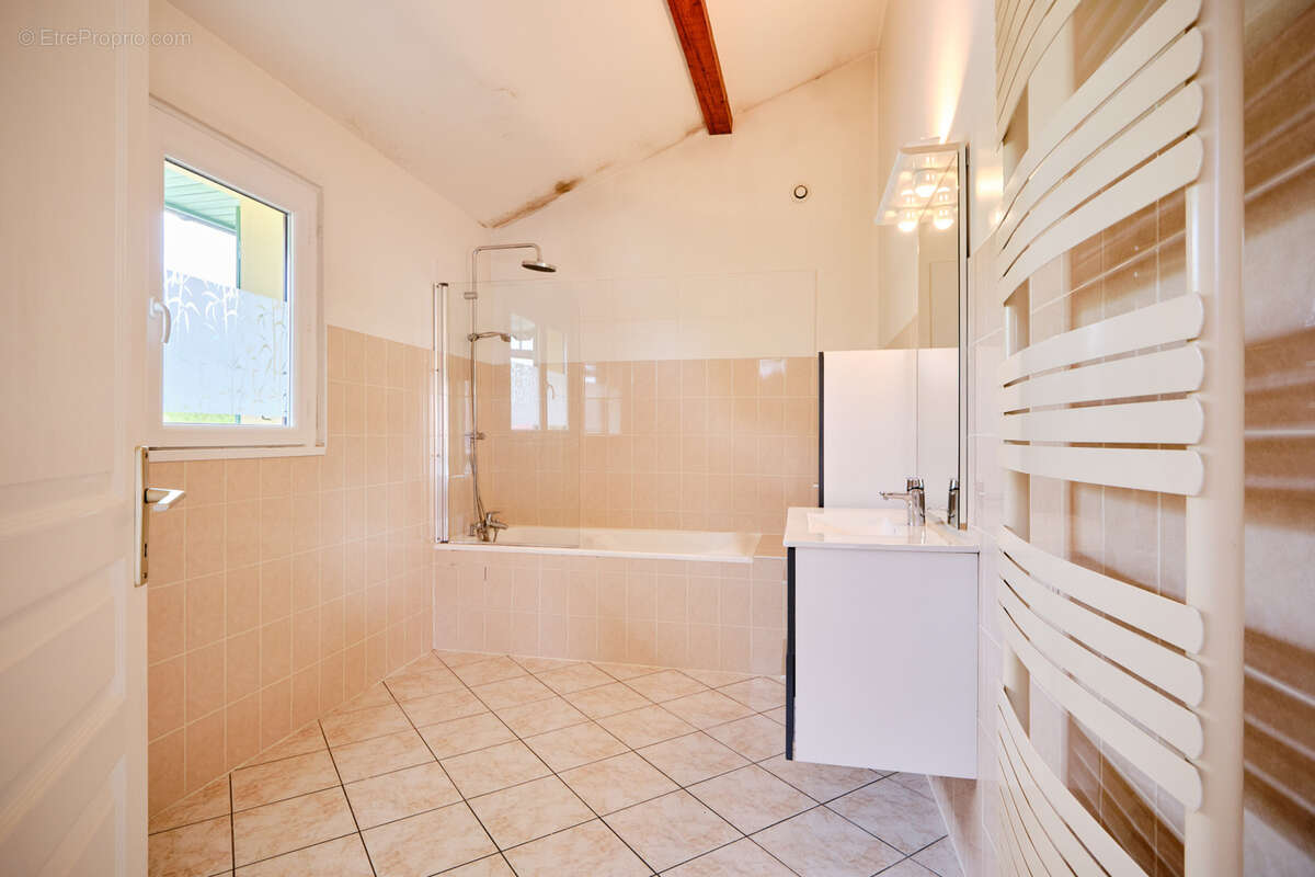 Appartement à ANNECY-LE-VIEUX