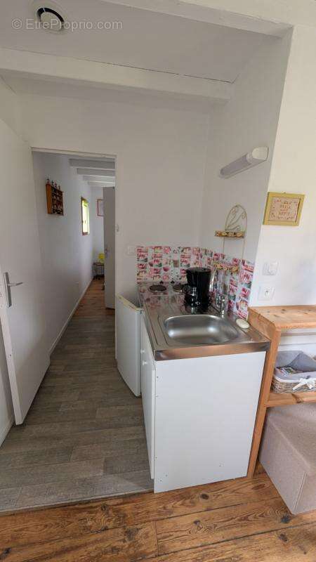 Appartement à SAINT-CLEMENT-DE-VERS