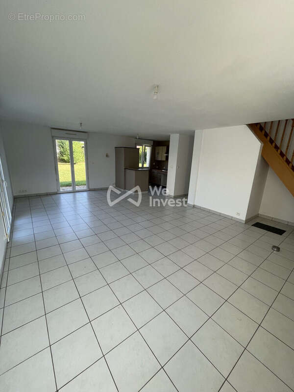 Maison 95 m² à Golbey  - photo 2